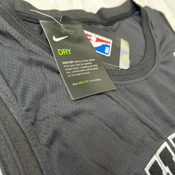 Michael Jordan Chicago Bulls MVP Jersey - Picture 3 of 8